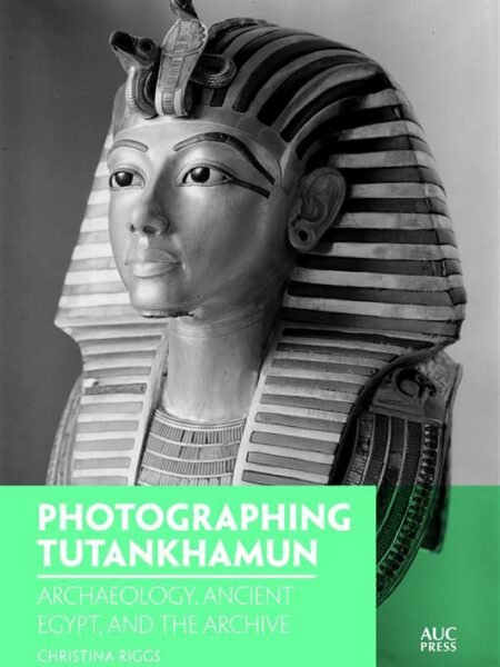 Photographing Tutankhamun