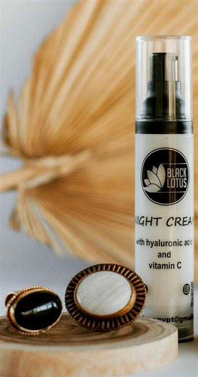 Night Cream with Hyaluronic Acid and Vitamin C 50ml